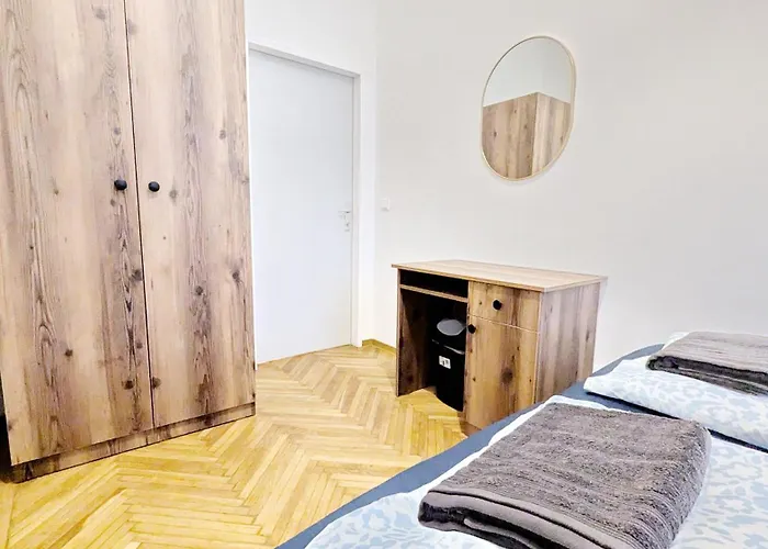 Проживання в сім'ї Spacious - 15 Min From Airport & Center, 5 Min From Main-bus Station Ez7 Відень